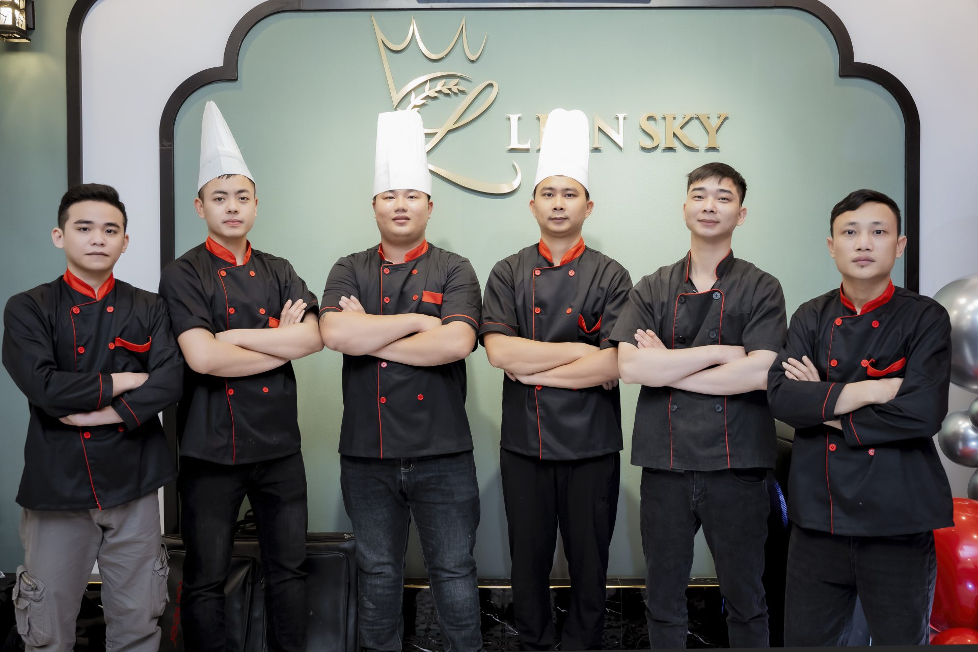 Nhân viên chảo (bếp Á)