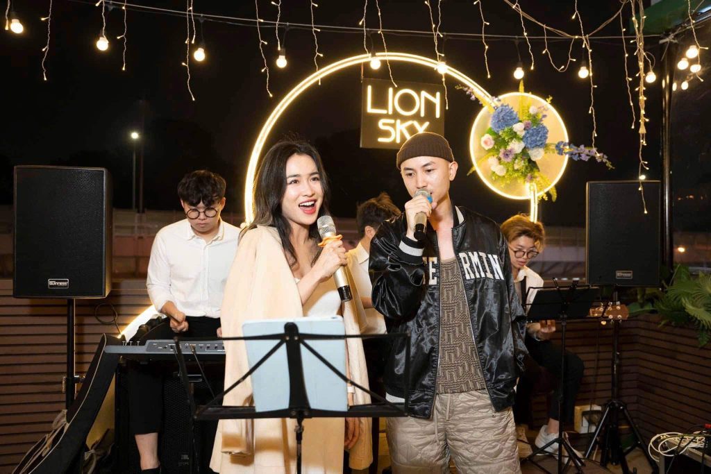 Tiết mục liveshow tại Lion Sky
